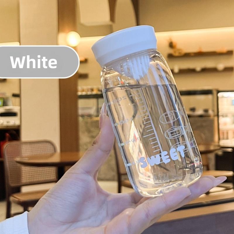 Simple and Fresh Mini Water Cup, Heat-resistant and Anti Drop Portable Plastic Cup, Milk and Fruit Bottle, Graduated Pocket Cup