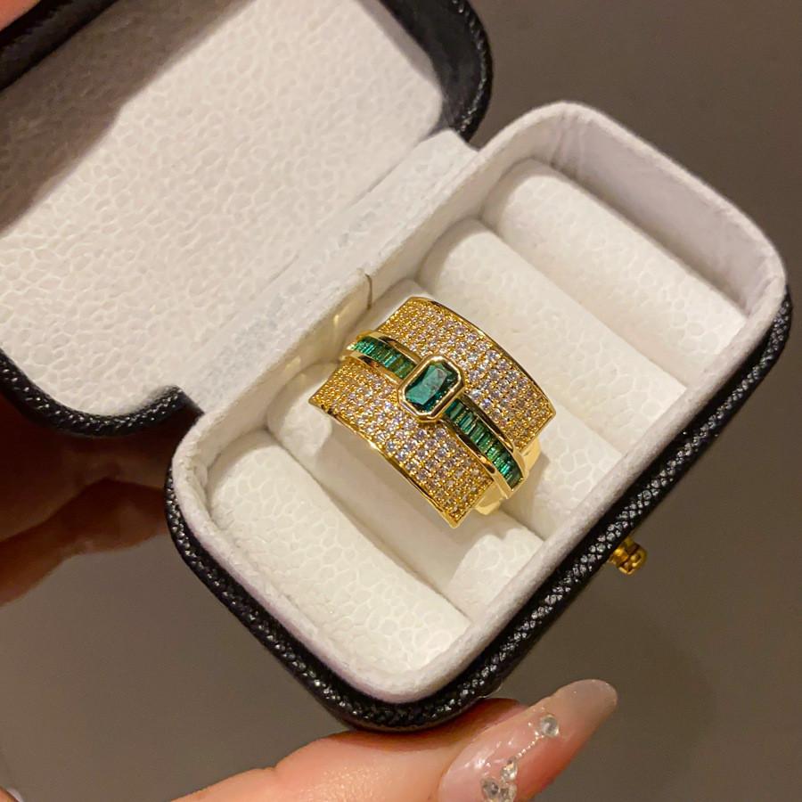 Retro Artistic Copper Ring With Zircon Stones For Womens Fashion Jewelry