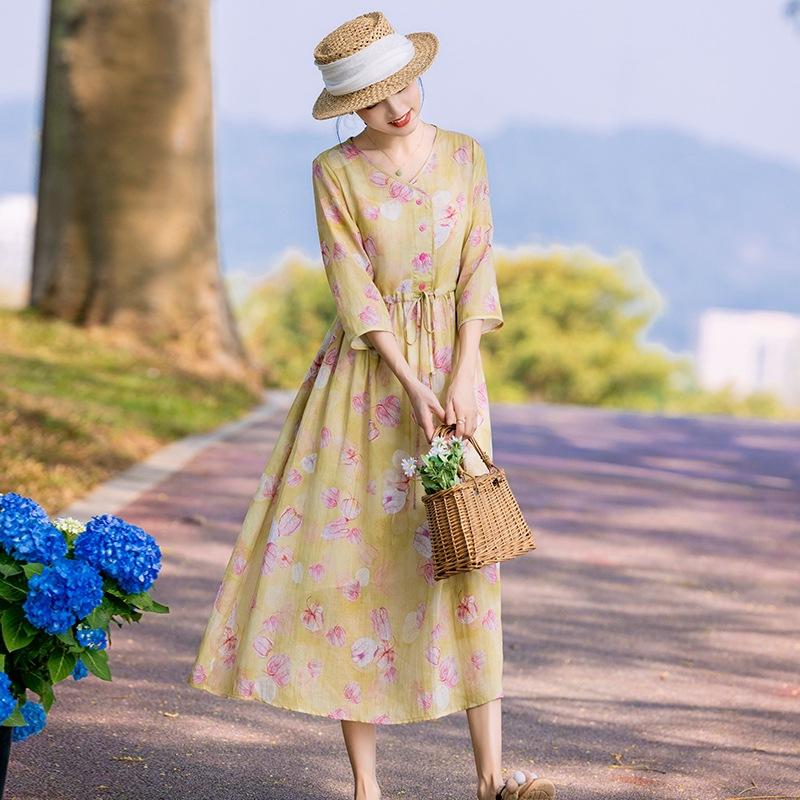 V-neck Seven-quarter-sleeved High-end Floral Dress for Women's 2025 Summer New Temperament Retro Cotton and Linen Long Skirt