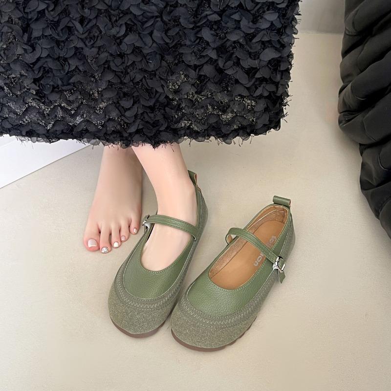 

Модная одинарная обувь 2025 Весна и Осень Новая мягкая подошва Слипоны Слипоны Цветовой блок Плоская подошва Женская 35