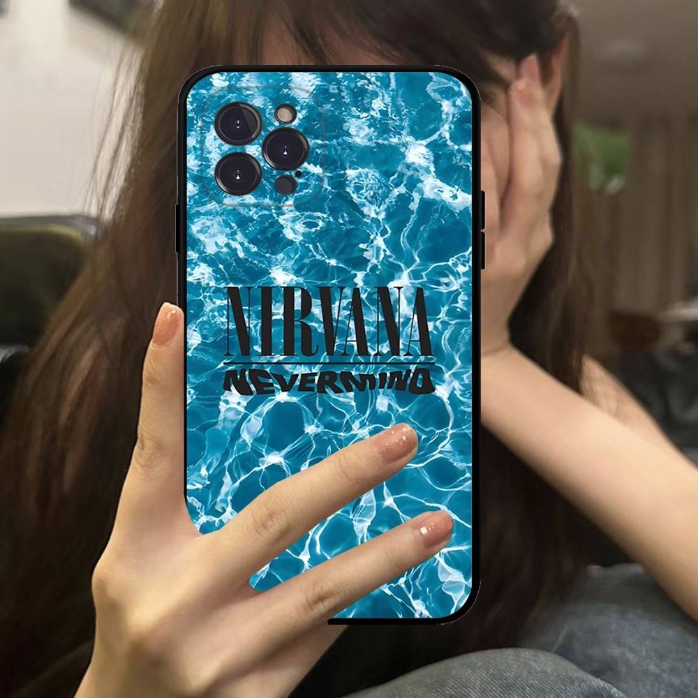

N-Nirvanaes Rock Band Phone Case For IPhone 17 15 16 14 11 12 13 Mini Pro Max Plus Cover iPhone 13 pro