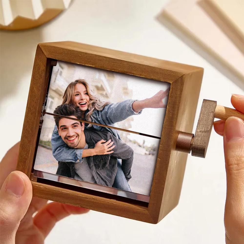 Custom Hand Cranked Photo Flipbook Box Personalized Photocard Holder Flipbook Valentine Day Gifts Solid Wood Slightly Colors