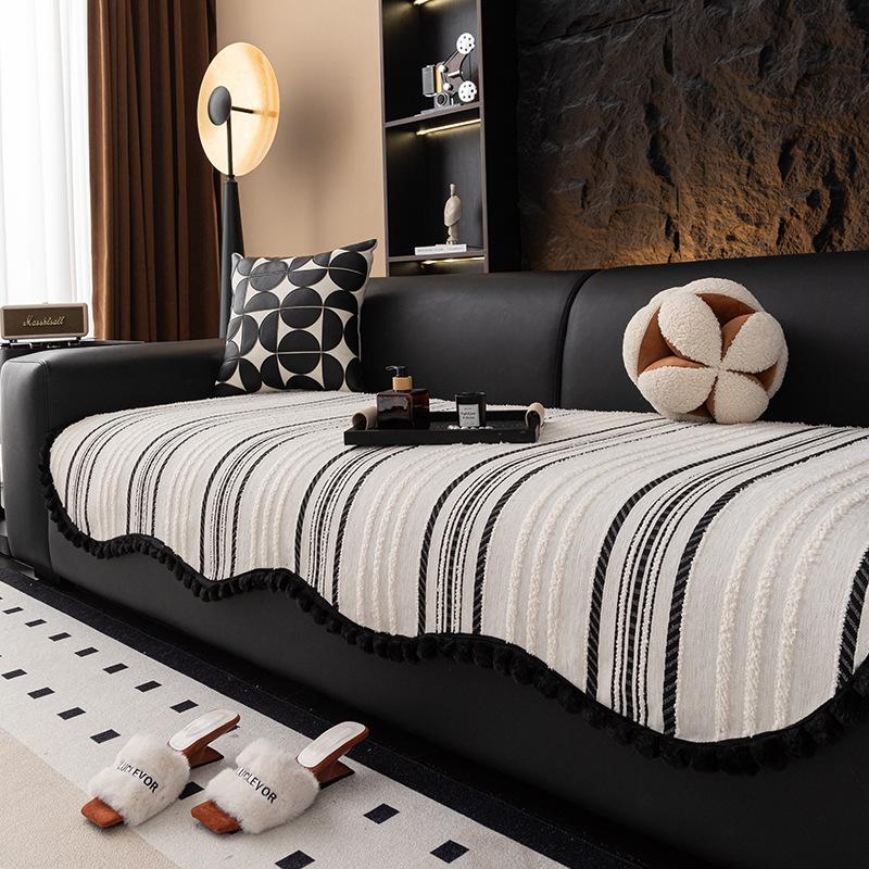 

Cream Wind Special-Shaped Sofa Cushion Winter Plush Irregular Sofa Cover Straight Row Leather Sofa Seat Cushion One Piece 70*70cm