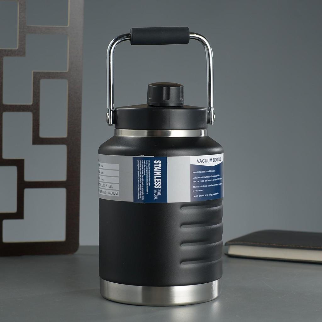 304 Stainless Steel Insulated Outdoor Water Bottle, Large Capacity, Stylish Design.