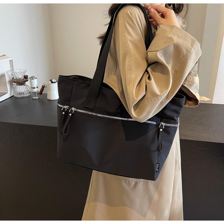 Japan Style Multi-pocket Shoulder Bags for Women Large Capacity Nyl Cloth Ladies Handbags Simple Female Shopping Tote Zipper