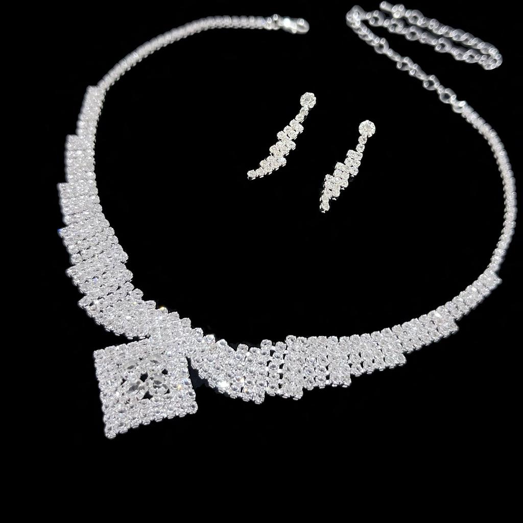 Rhombus Bridal Jewelry Set High-end Crystal Diamond Necklace Earrings Two-piece Set Creative New Jewelry Women