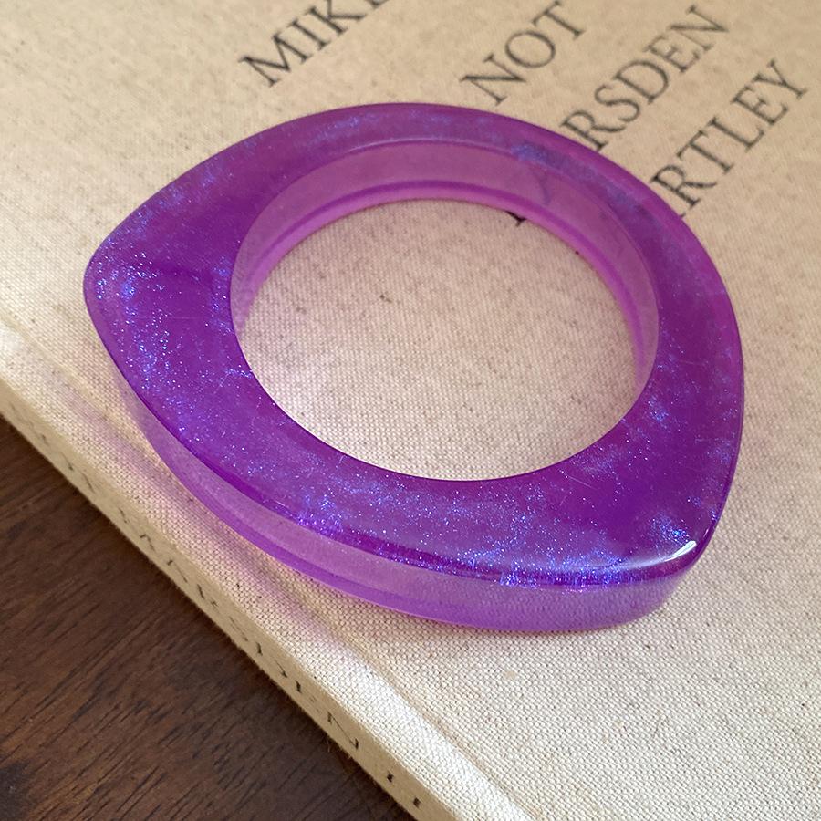 European and American Beige Irregular Geometric Resin Bracelet Light Luxury Temperament Bracelet Retro Exaggerated Jewelry Women