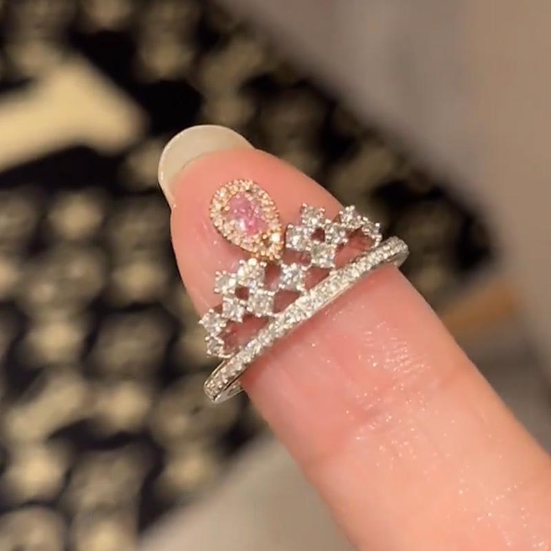 Elegant & Versatile Women's Sparkly Diamond Ring - Sweet, Cool, and Fashionable