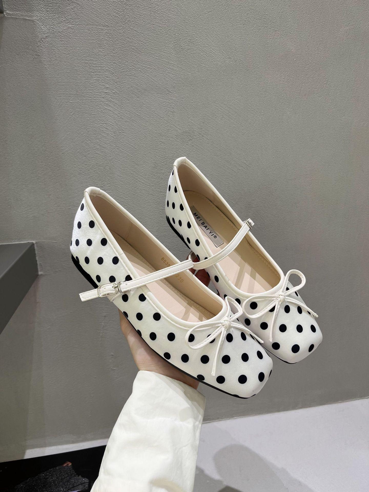 

French Retro Polka Dot Small Single Shoes Square Head Mary Jane Shoes Summer Women S Word With Flat Shoes 35 белый