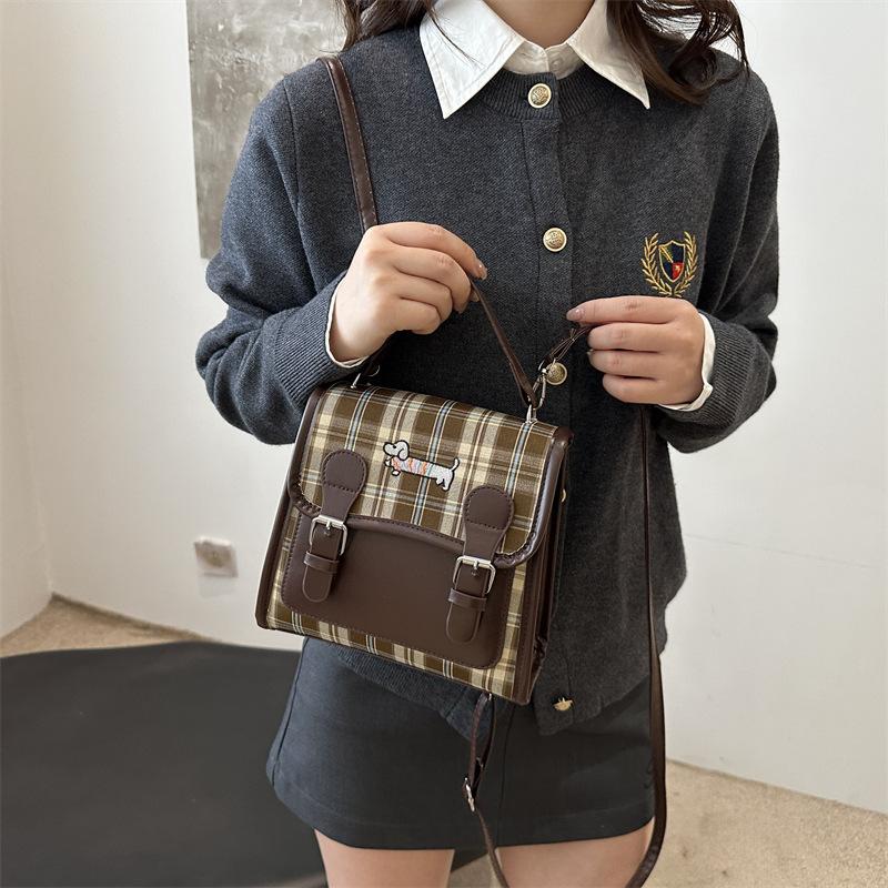 Fashion Retro and Beautiful Backpack for Women 2025 New College Style Small Backpack Casual Work Commute Small Square Bag No