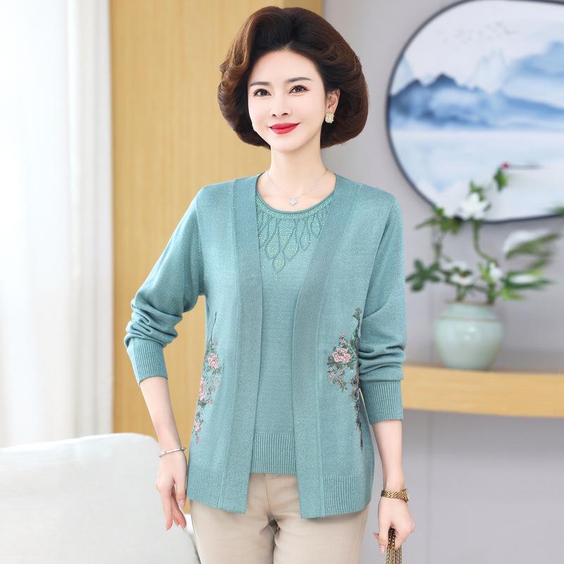

Mother s Spring & Autumn Fashion: Elegant Knit Two-Piece Set for Middle-Aged Women - Short-Sleeved T-Shirt & Stylish Cardigan XL (100-110 lbs)