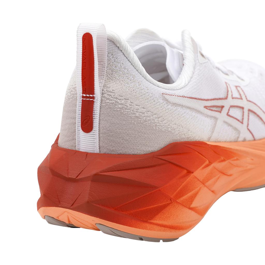 Asics Scarpe da ginnastica da uomo NovaBlast 4 White Moonrock Orange 1011B693-103