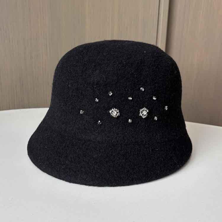 

Xiaoxiangfeng Elegant Woolen Top Hat Autumn And Winter Warm Knitted Basin Hat Women S Fashion Rhinestone Decorative Fisherman Hat One size fits all чорний