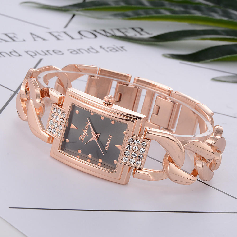 

Vente chau Mo Femmes Montres Женский браслет Montre Watch A