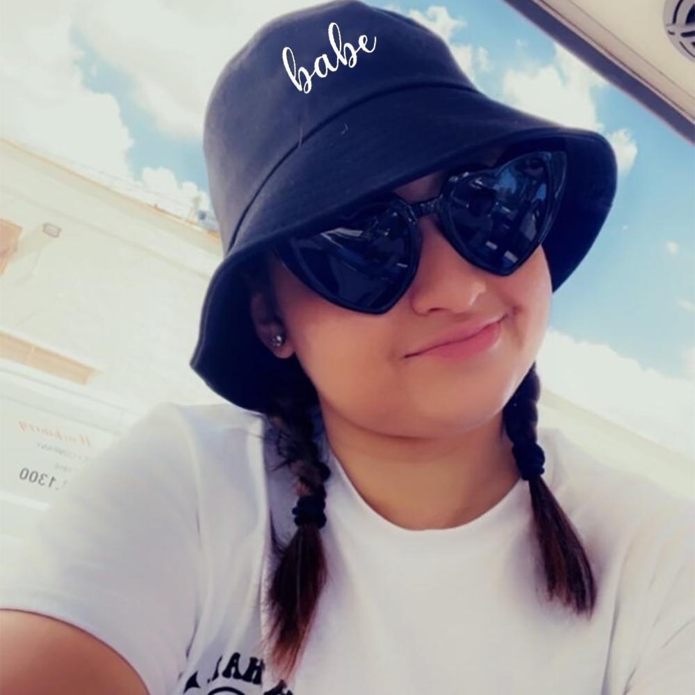 Bride Babe Bucket Hats for Wedding Bachelorette Party Girls Weekend Bridal Shower Honeymoon Travel Bridesmaid Proposal Gift