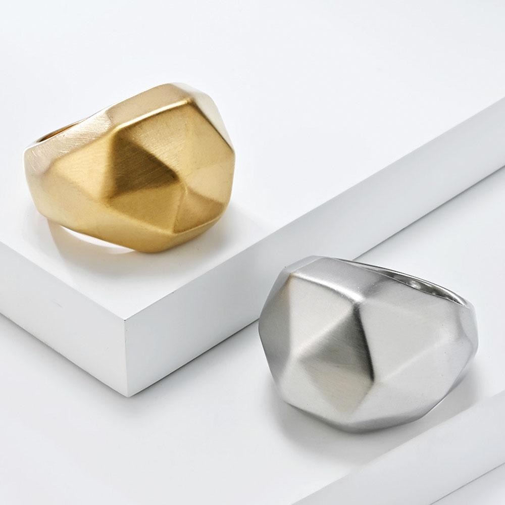 Exaggerated Geometric Cutting Ring for Women Fashionable and High-end Light Luxury Temperament Hand Jewelry