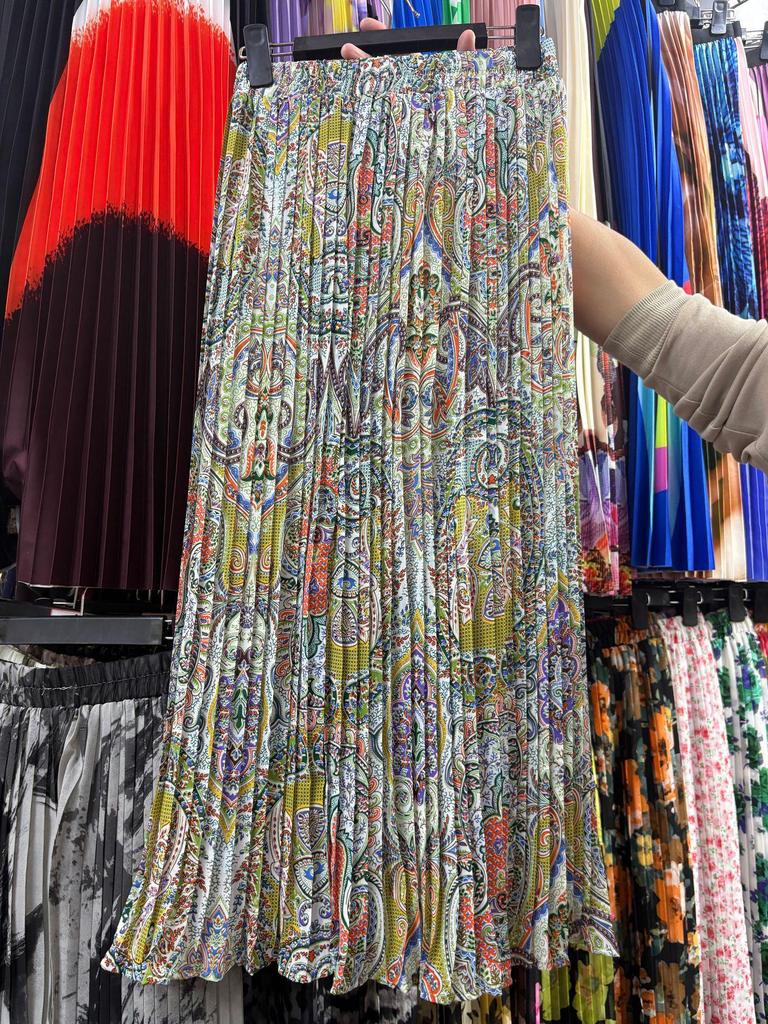 European & American Pleated Print Midi Skirt, Soft Chiffon Fabric, High Waist, Versatile Style