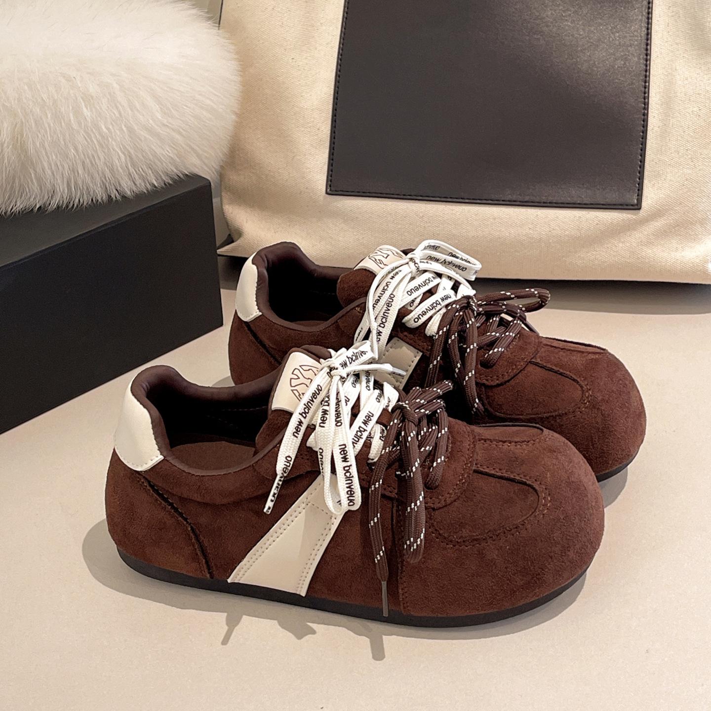 

Queen Fan Red retro thick-soled inner height-increasing moral training shoes women s 2025 new autumn casual Forrest Gump sports shoes 35 темно-коричневого