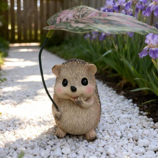 Hedgehog Garden Ornament with Leaf Resin Statue Cute Collectible Outdoor Decoration for Garden Holiday Party