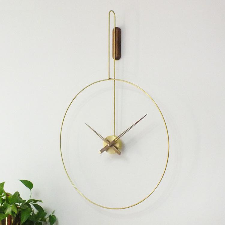 

Скандинавские современные минималистичные испанские бесшумные настенные часы для гостиной и столовой, фона для телевизора и персонализированного художественного декора.