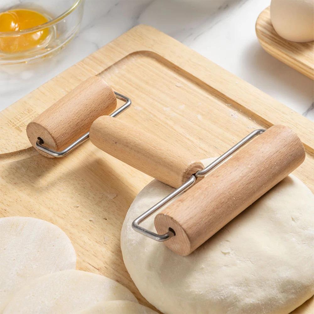 1Pc Wooden Rolling Pin Handheld Pastry Roller for Baking Pizza and Dumplings Solid Wood Dough Roller Convenient Kitchen Utensils