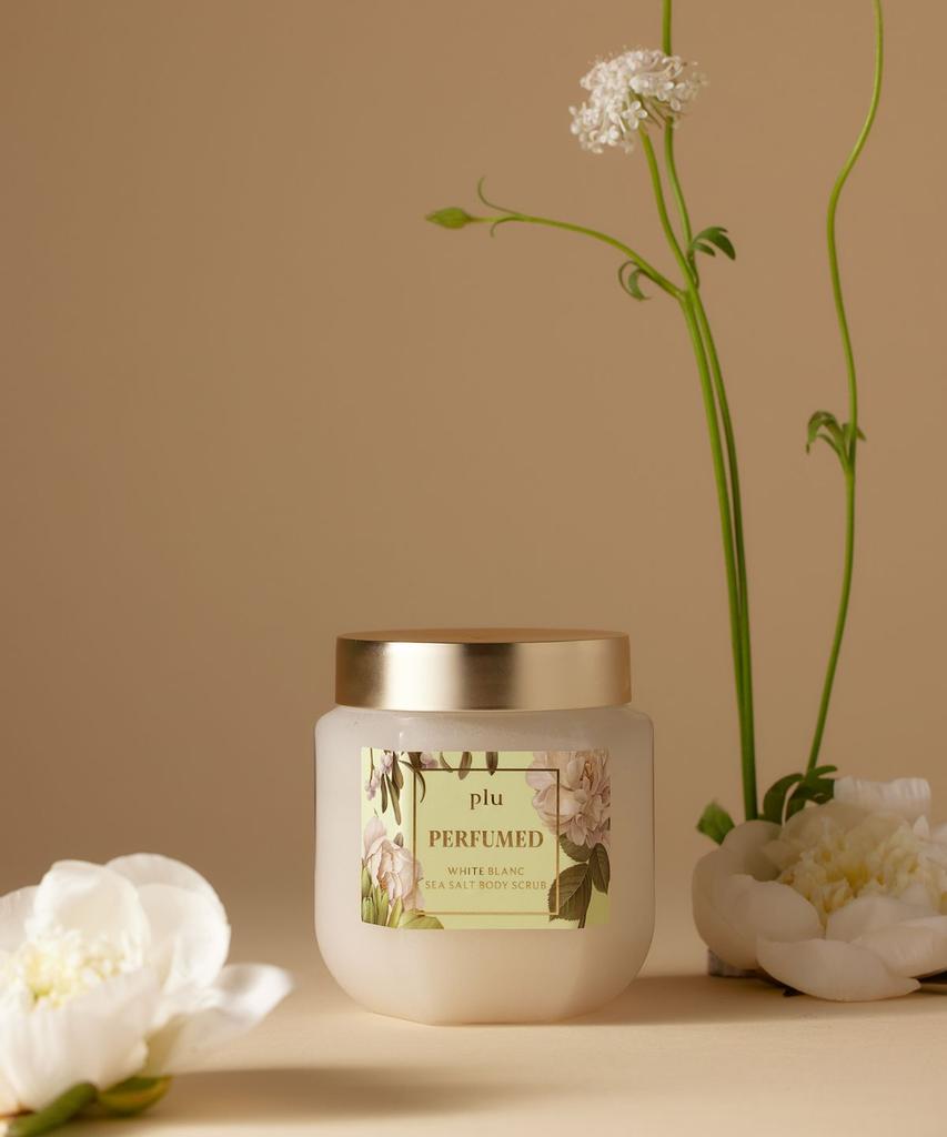 Perfumed Sea Salt Body Scrub 500g White Blanc + Silver Spoon
