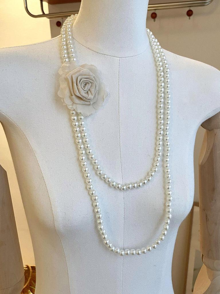 Exquisite Pearl Double-Layered Clavicle Necklace: French Elegance & Light Luxury Design