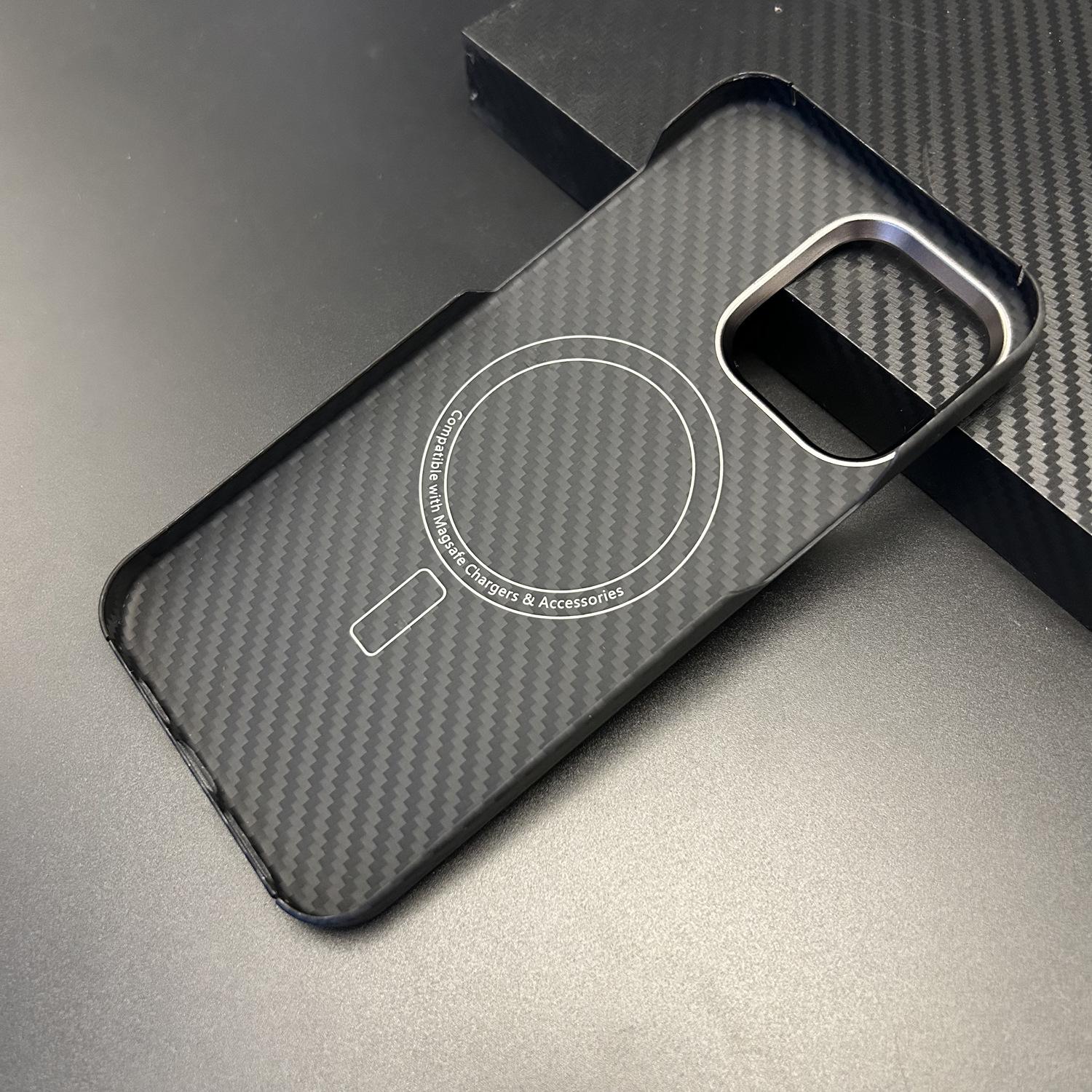 

Кевларовый магнитный защитный чехол из углеродного волокна для iPhone 13 Pro Max iPhone 13 Pro