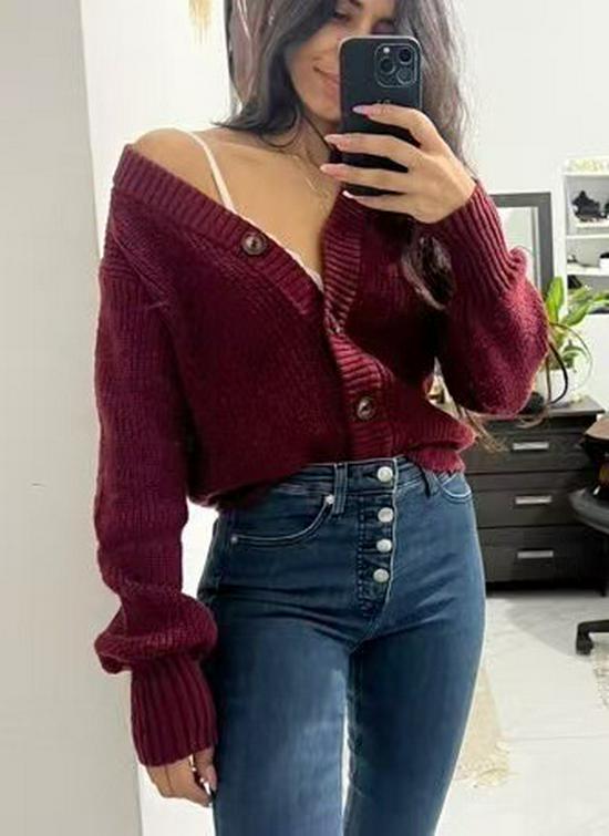Women's Long-Sleeve V-Neck Cardigan: Solid Color, Single-Breasted, Loose Fit Knit Jacket for Autumn/Winter