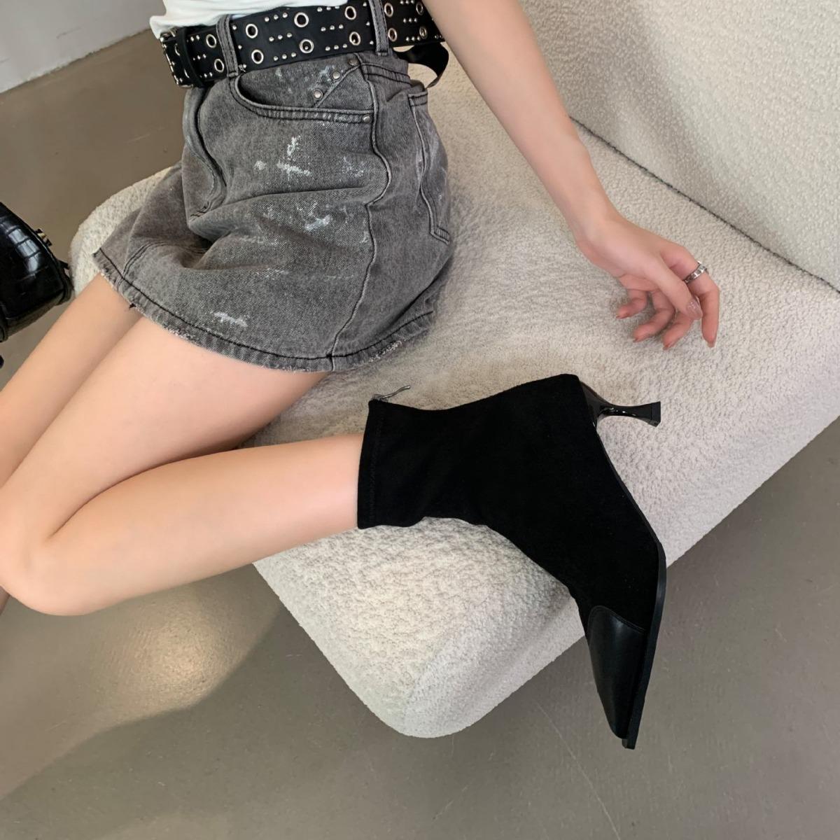 

Женщины с ретро-темпераментом, женские сапоги с острым носком и леопардовым принтом, тонкие каблуки, высокие каблуки, короткие сапоги, женские тонкие сапоги 35 чёрный