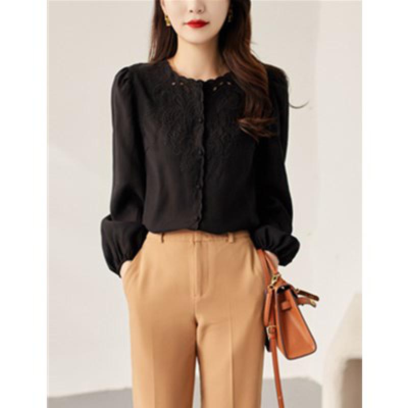 French-Style Embroidered Lantern Sleeve Top - Spring Collection