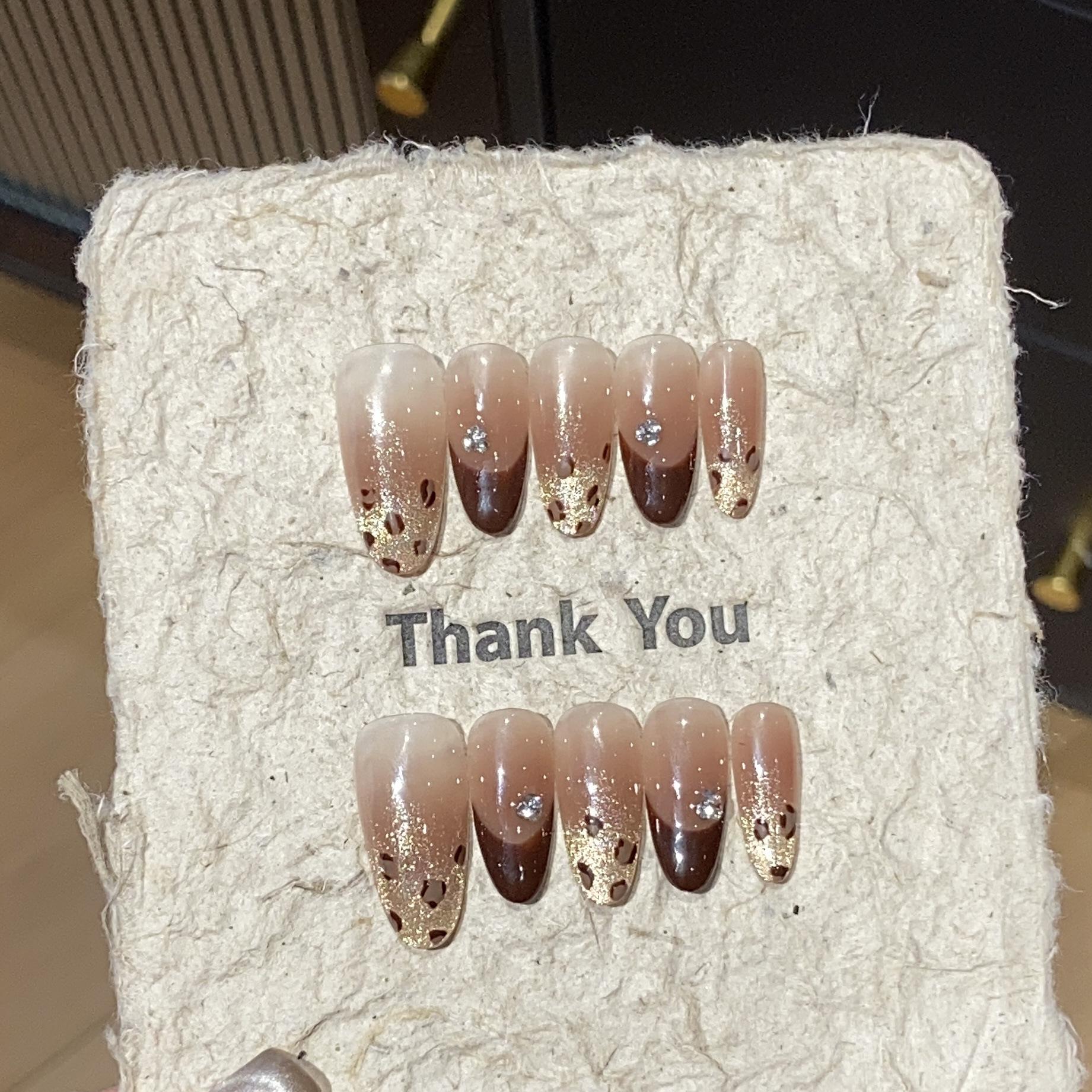 

Ручная работа Ледяной прозрачный Осенне-зимняя атмосфера Леопардовый принт Французская выкладка Дрель Мокко Леопардовый принт Носимая броня Патч L