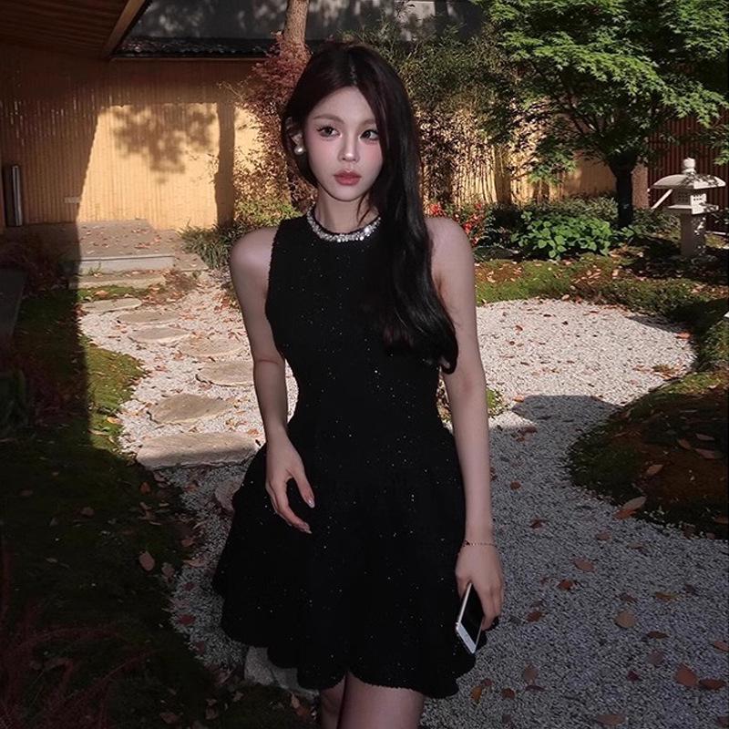 

Elegant French Spicy Girl Little Black Dress - Waist-Cinching Summer 2026 Short Dress for Women, Perfect Birthday Gift S
