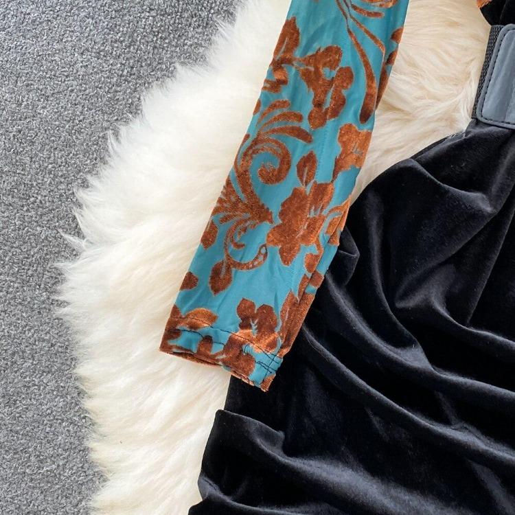 New Autumn Celebrity Temperament V Neck High Waist Dress with Bronzing Printing Fold Stitching and False Two Bag Hip Design