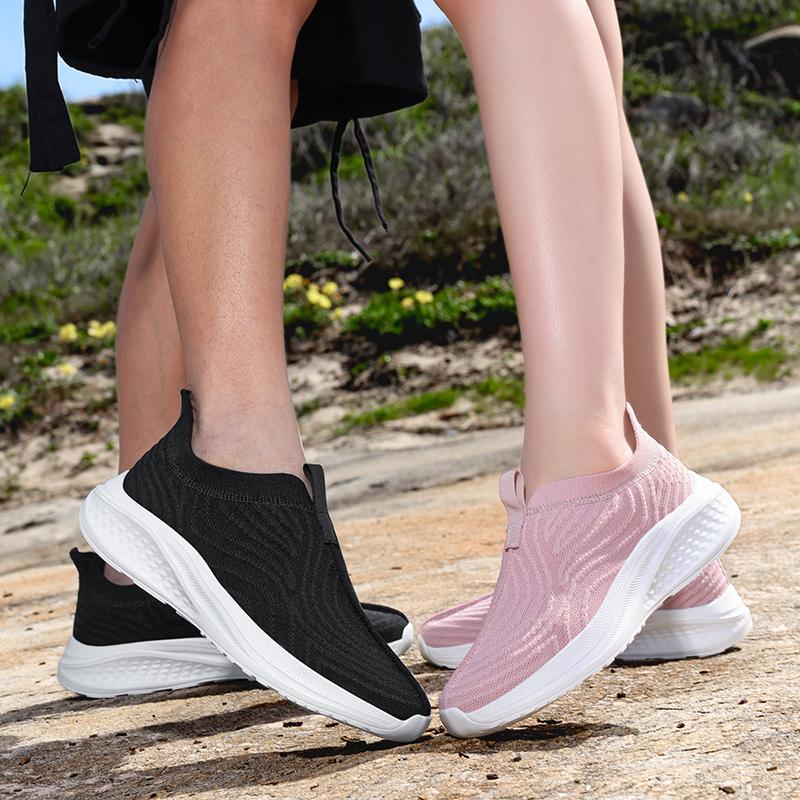 Summer New Breathable Mesh Shoes Outdoor Non-slip Walking Shoes Comfortable Men Sneakers Loafers Slip On Knitted Casual Women