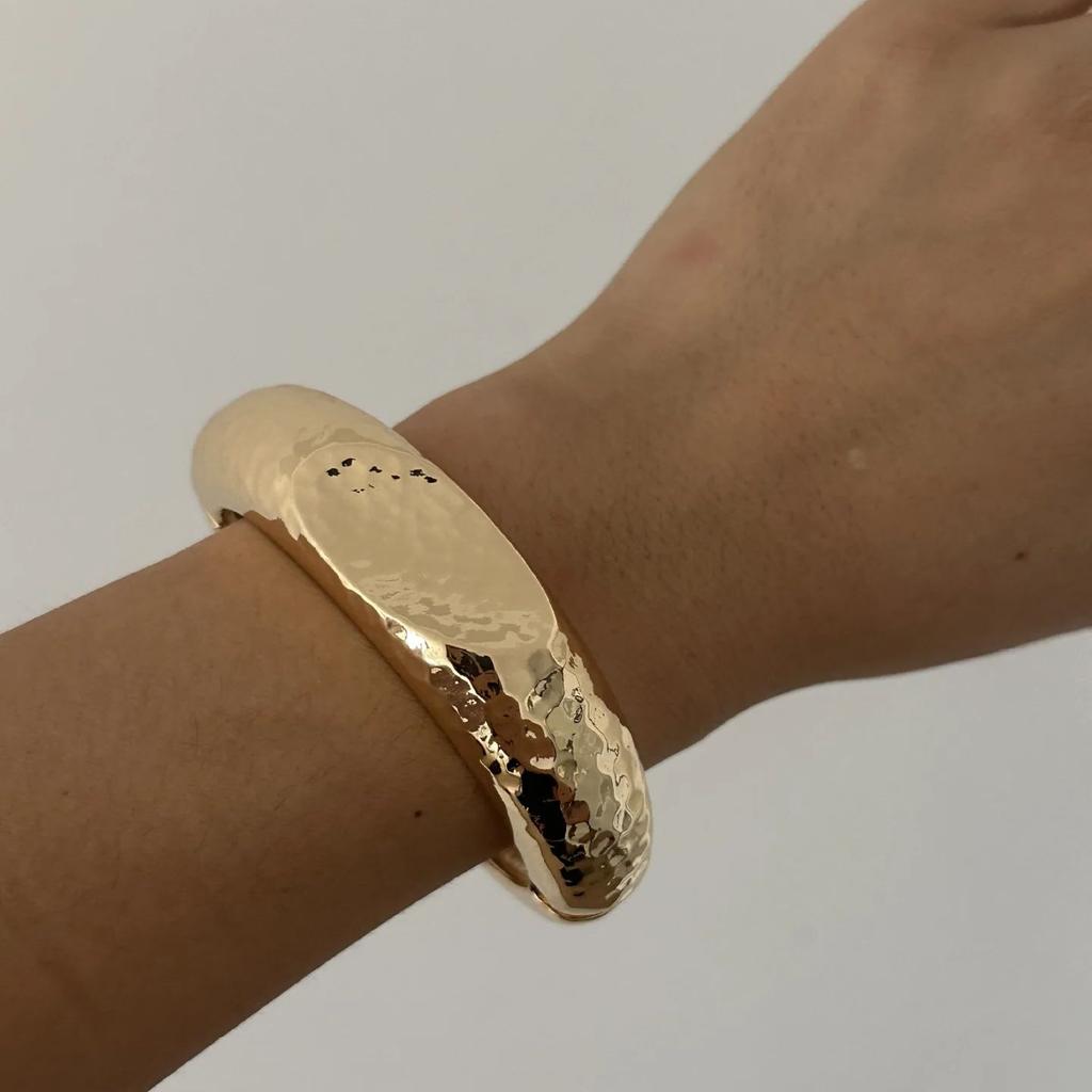 DIEZI Hip Hop Exaggerated Gold Color Metal Cuff Bangles for Women Men Gift Punk Geometric Water Drop Bracelet Party Gift Jewelry