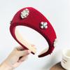 Black Velvet Headband Featuring White Pearls Decoration for Women's Vintage Holiday Fashion Hair Accessory for Daily Use