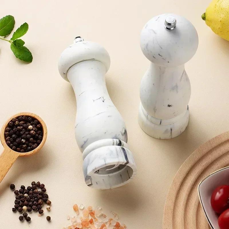 Plastic Pepper Grinder 6 Inch Salt and Pepper Mill with Adjustable Ceramic Spice Pepper Grinding Seasoning Bottle Cooking Shaker