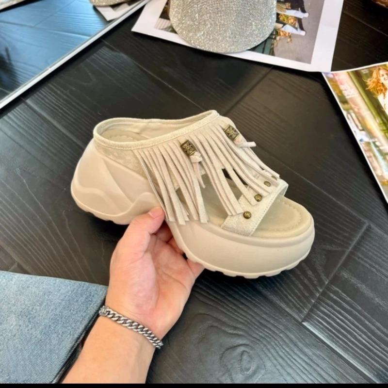 New Thick-soled Women's Slippers and Retro Shoes