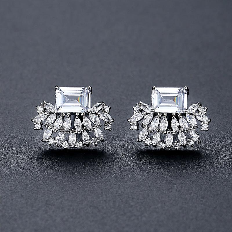 LUOTEEMI Luxury Trendy Emerald Cut Zircon Earrings Bridal Crystal Wedding Engagement Hanging Earrings Jewelry