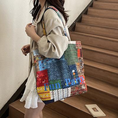 Kleine florale kontrastfarbene modische vielseitige Umhängetasche Frühling und Sommer neue lässige tragbare Tragetasche