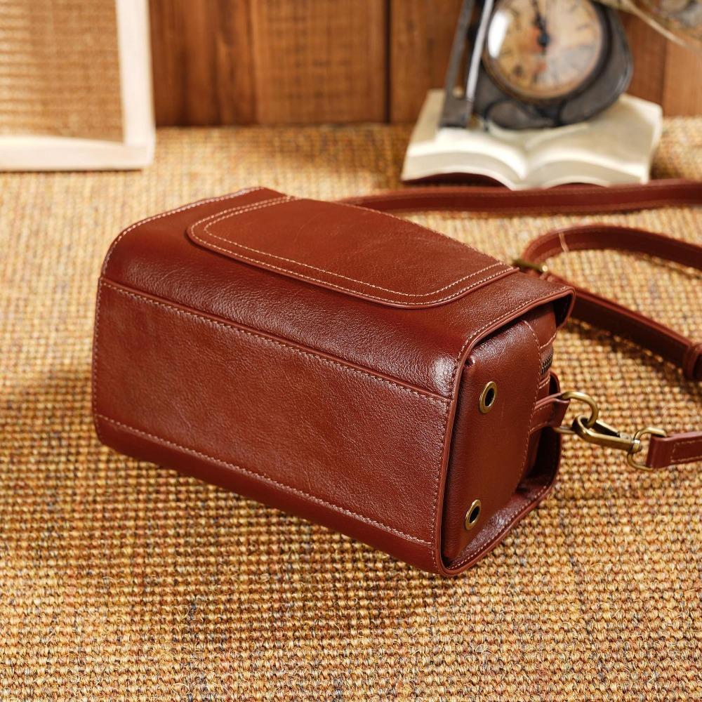 Trendy Fashion Versatile Commuter Messenger Bag Leather Niche Portable Pillow Bag