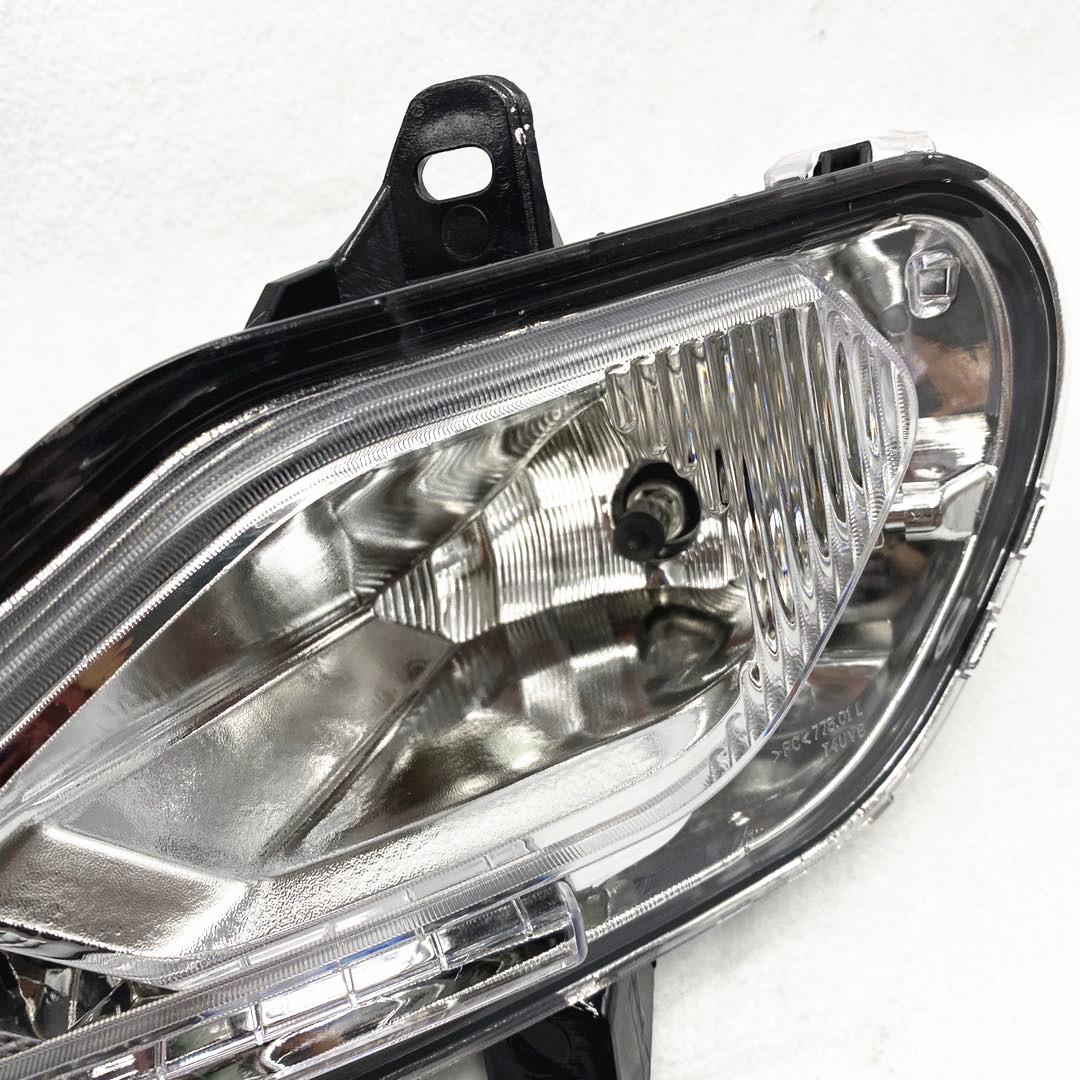 

Compatible Front Fog and Bumper Lights for 13-16 Ford Kuga Models Premium Low Configuration, Left Side (Driver)