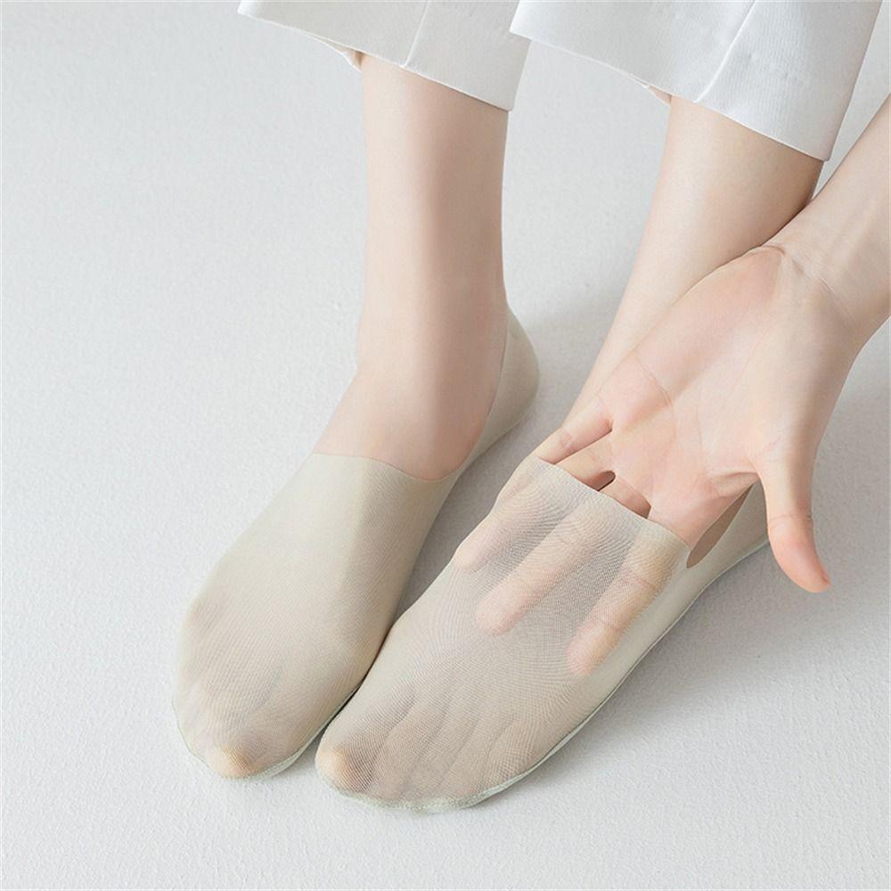 1 Pair Thin Breathable Boat Socks Non-slip Shallow Mouth Invisible Short Sock Solid Color Traceless Ice Silk Socks for Summer