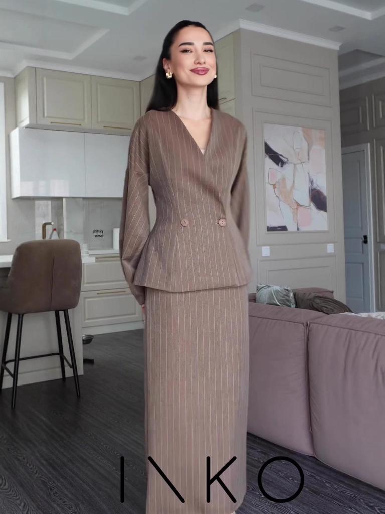 Women's V-neck Long-sleeve Waist-cinching Autumn Coat Dress Set