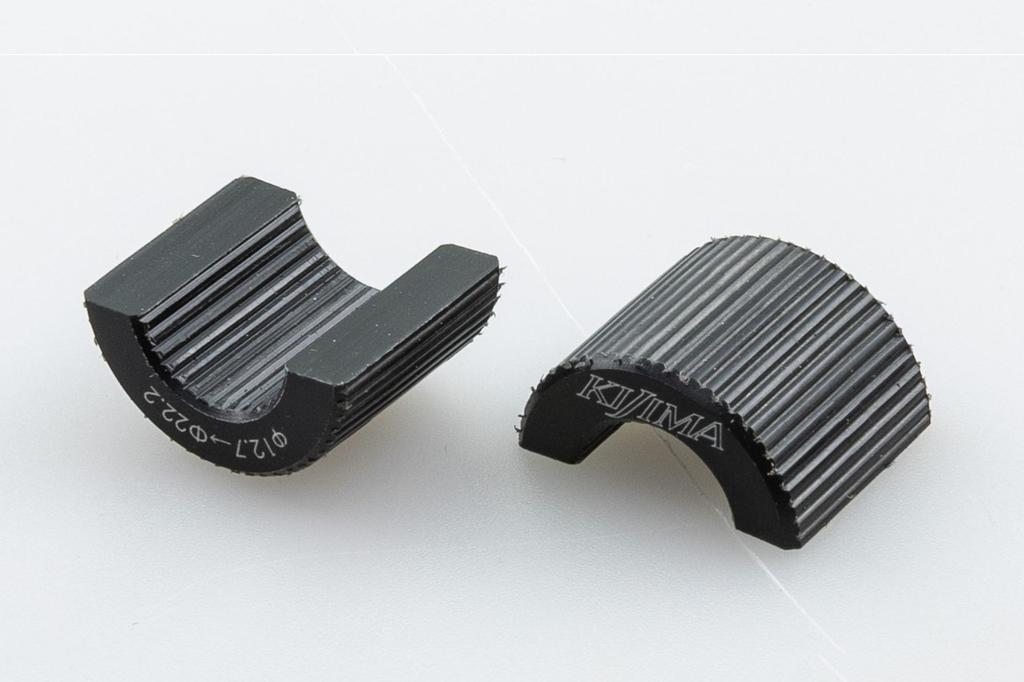 Kijima 204-0716 Motorcycle Parts for 0.5 Inch (13 Mm) Pipe 0.9 Inch (22.2 Mm) Conversion Clamp Spacer, Black