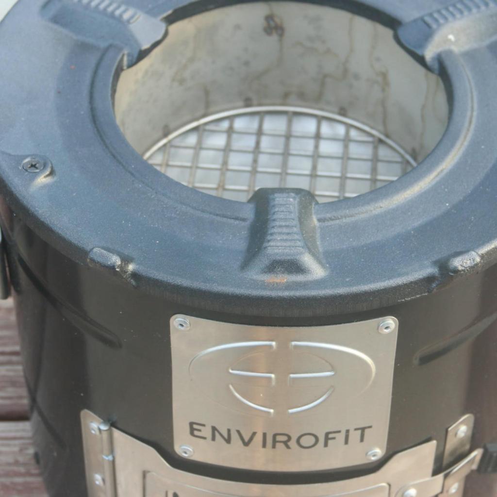 Carbon-Based Burner with Cast Iron Cover Heavy-Duty for Camping