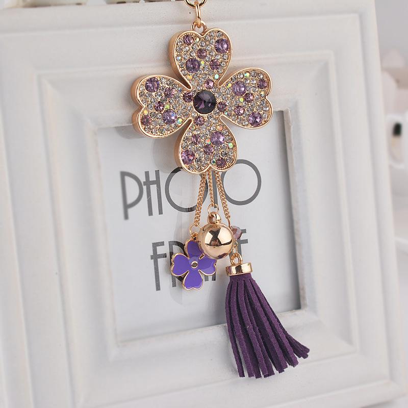 Luxury Designer Jewelry Creative Lucky Clover Keychain with Sparking Rhinestone Fashion Bag Keychain Car Pendant