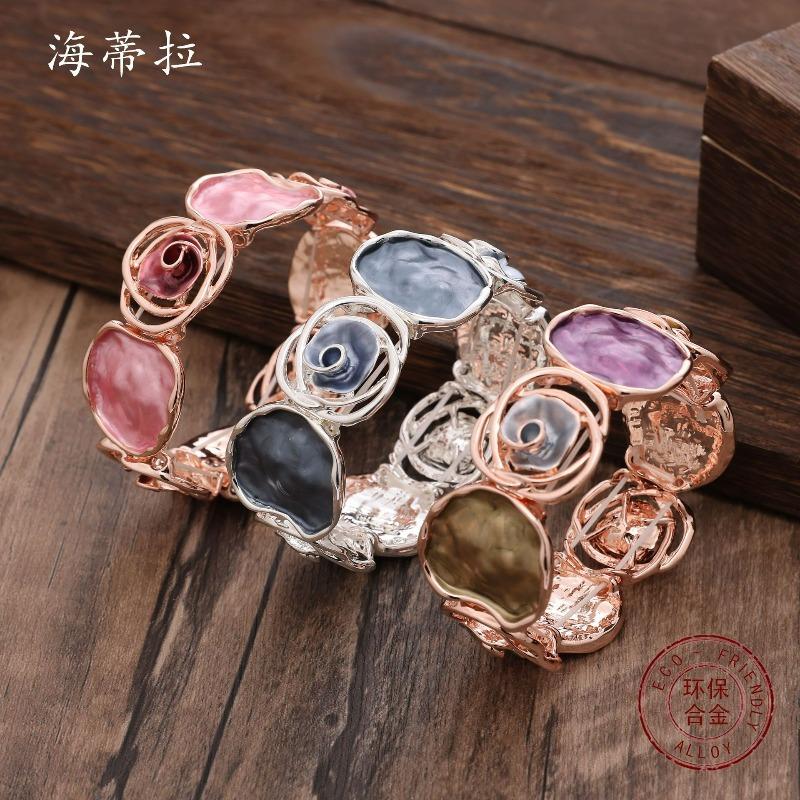 Color Painted Oil Geometric Rose Elastic Bracelet Premium Ladies Versatile Alloy Bracelet
