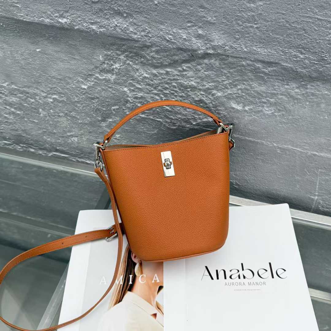 

All In Bb Bucket Bag Shoulder Oblique Span Handbag Lock Head Commuter Large Capacity Underarm Bag Tide Top 24*19*15cm коричневый